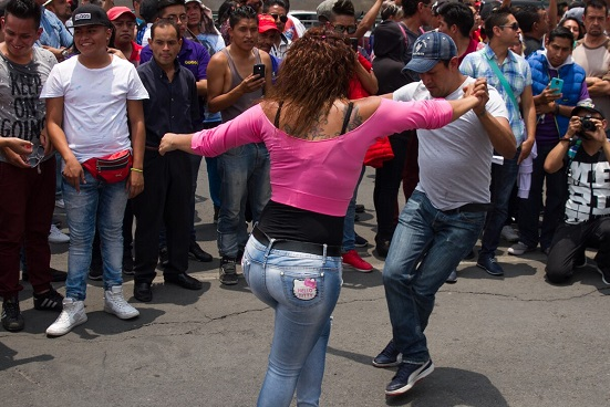 Qué Hacer