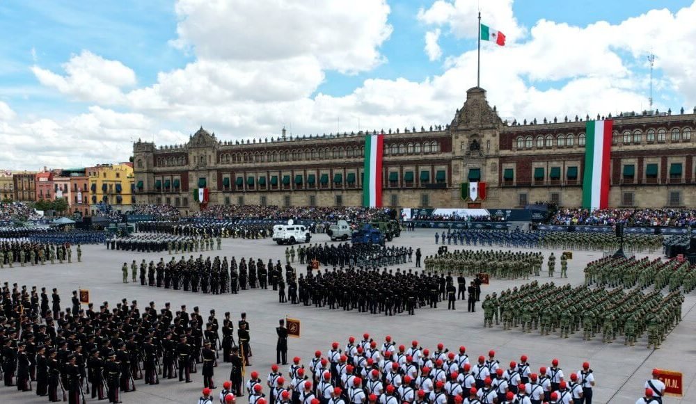 desfile-16-mexico--1000x581